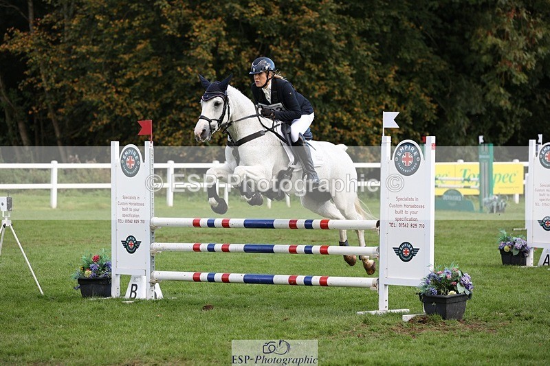 231022-131703-27612 - 403-KILLEA.LARK.GIRL-Joanna.Jones-TrotUp+SJ