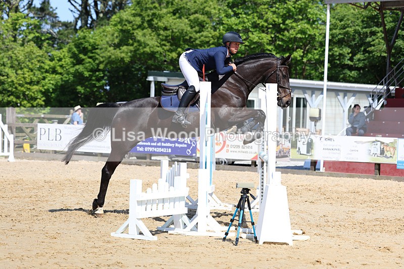 3E7A5812 - Class 4: Senior BN/90cm open