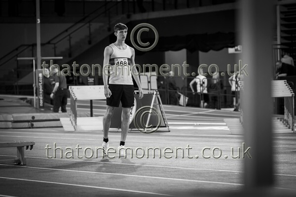 AgeInd25SAT-919213 - Field Male