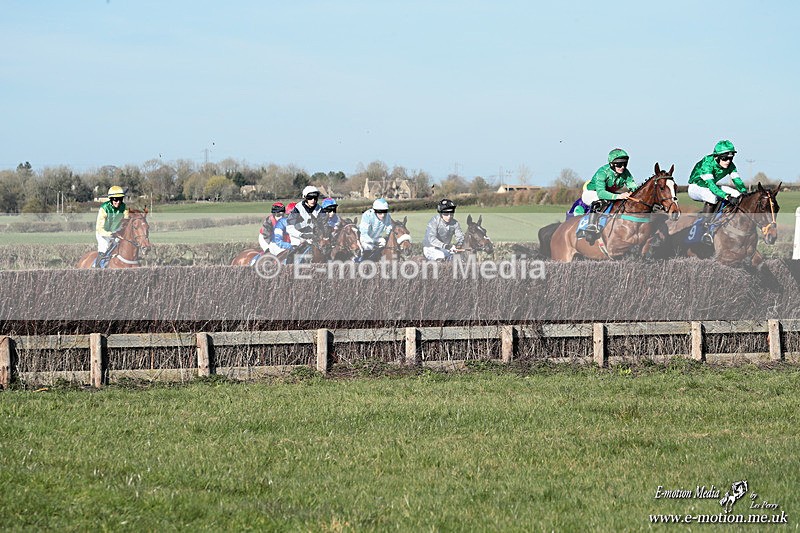 PtP 210326 675 - VWH Cirencester Races 21/03/26