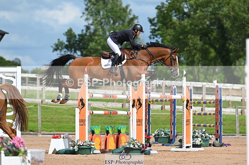 230721A-155635-07514 - Cls 10, 2 Star Big 1.45m Start to break