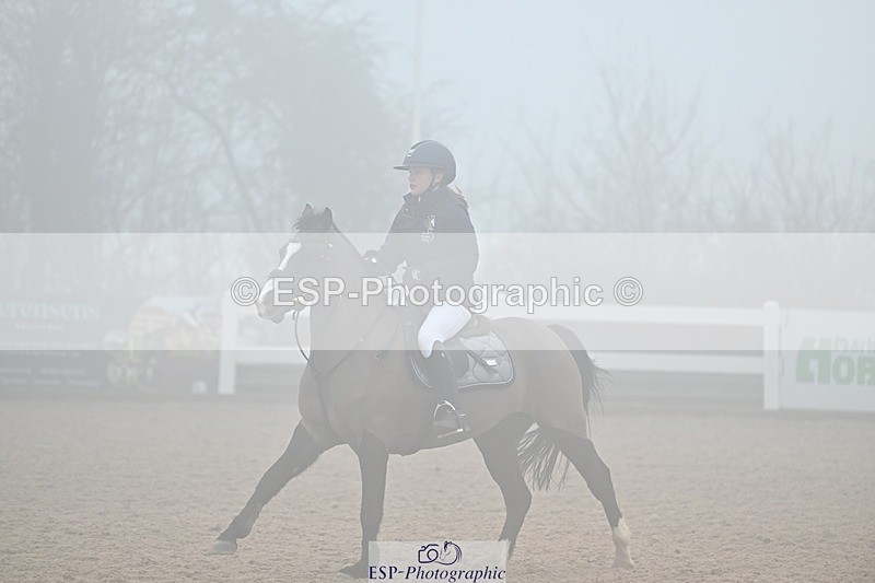 250208-123643-00617 - Cls 9 Pony Newcomers and 1m