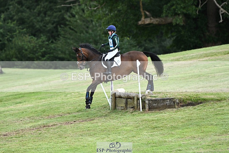 240825X-173915-37992 - 80cm XC 17.30 to End