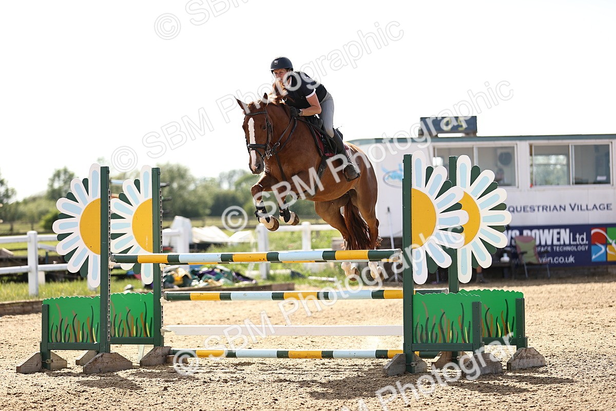 SBM_003068 - Class 5 - Senior Foxhunter - 1.20m