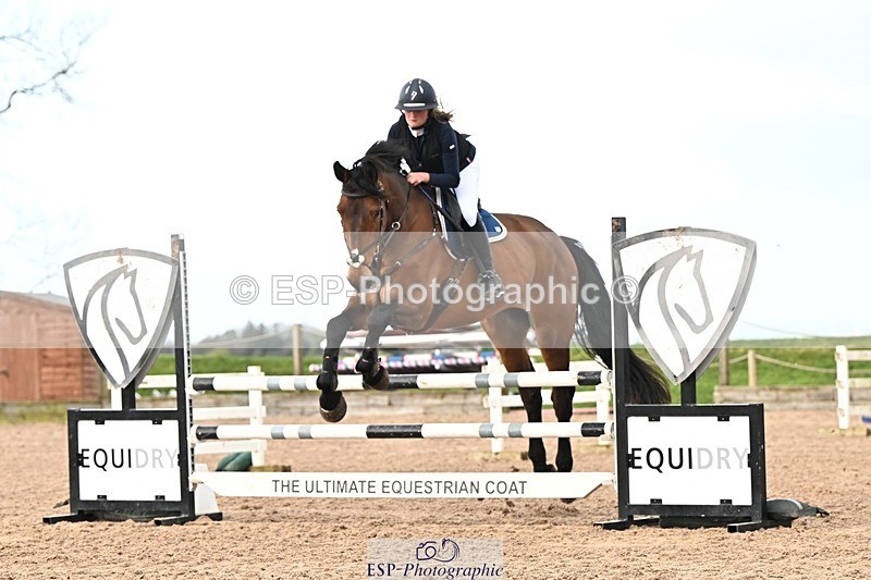 250416-094233-00083 - Cls 1 British Novice and 90cm