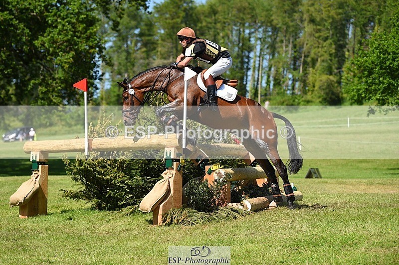 230527-163130-12042 - 371-JERPOINT_ECLIPSE-Max_Gordon-XC