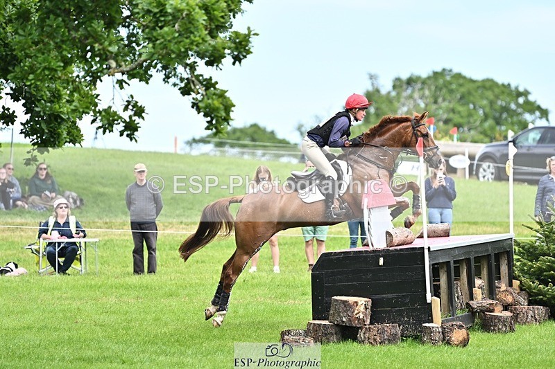 240525-151552-16226 - 216-I'M_A_WONDER-Rosie_Bradley-Hole