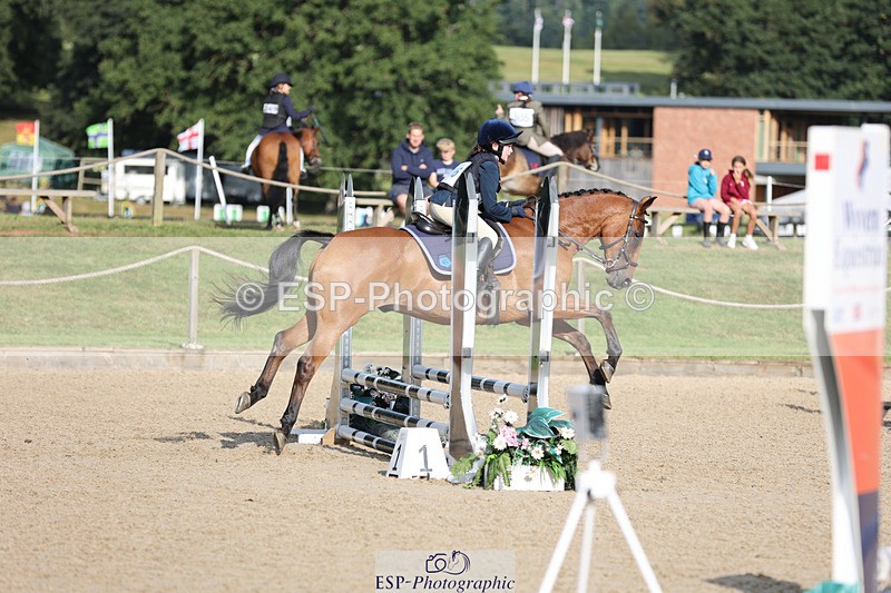 240823X-090412-14356 - 60cm R1 8.30 to 10.00