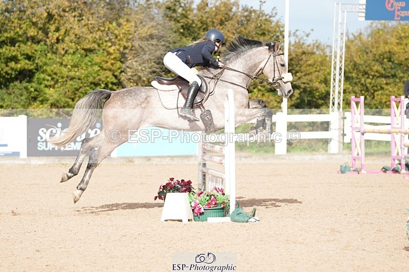 251005-101834-02507 - Cls 22 British Novice and 90cm