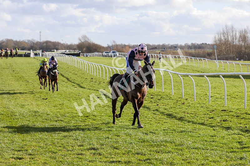 120224-Race 1-Pickanumber-7234 - Race 1