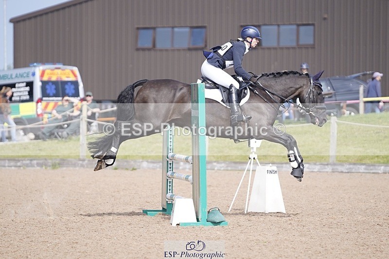 240831A-104714-00366 - 110-Laura.Pritchard-TOUCH.OF.SILK.I