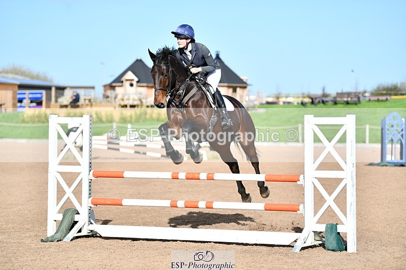 241026A-115808-01087 - SAT Cls 26+27 Club and Schools 90cm