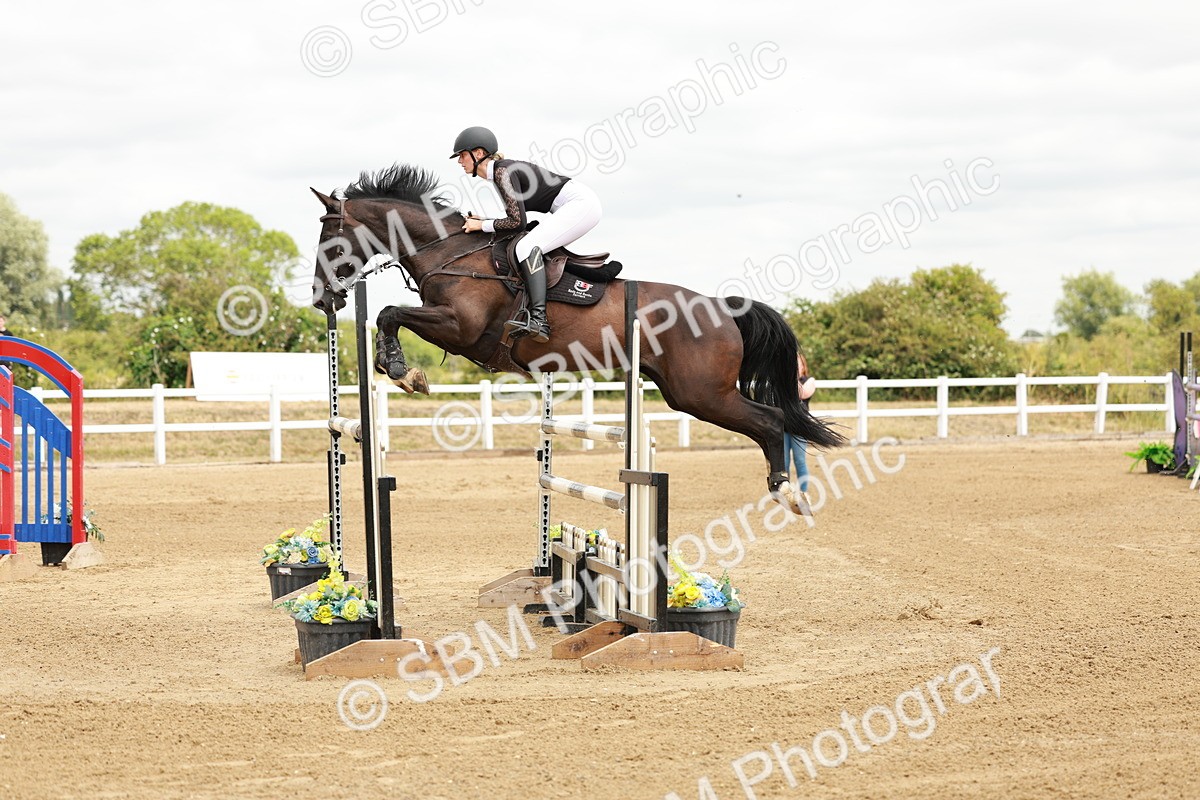 SBM_018270 - Class 21 - Senior Newcomers Championship 2d Rd