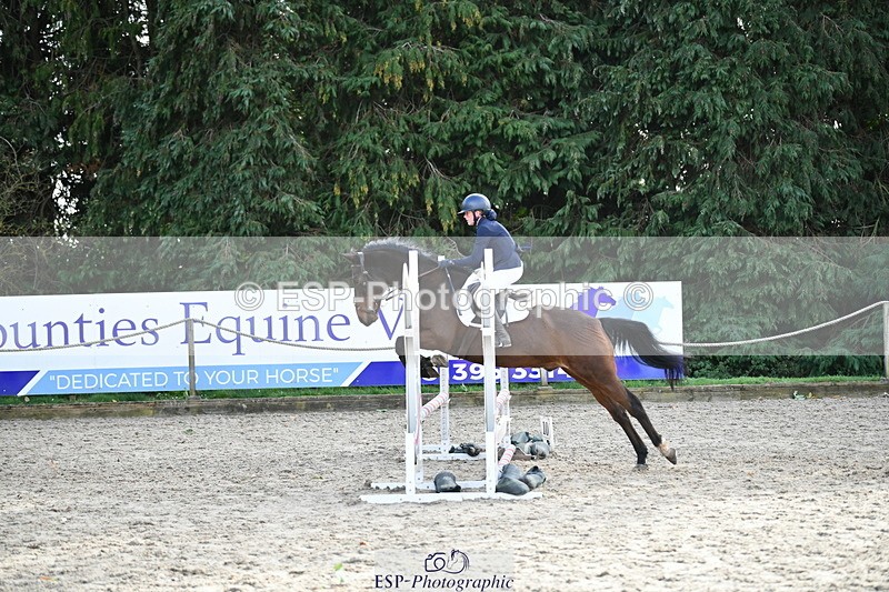 251004A-151343-01740 - Classes 8 & 9 70cm