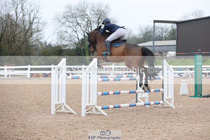 241101A-114613-01486 - FRI Cls 5 Newcomers and 1.10m Open