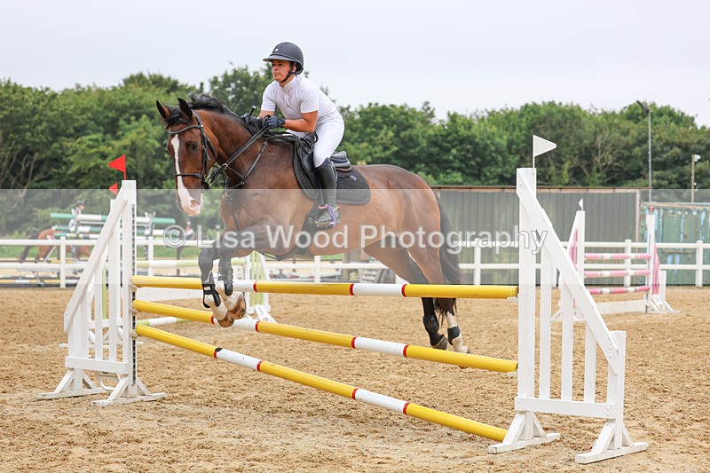 3E7A6350 - Class 8: Senior Newcomers/1.10m open