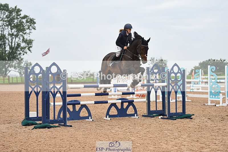 230916A-104850-03918 - Cls 14 Snr Foxhunter