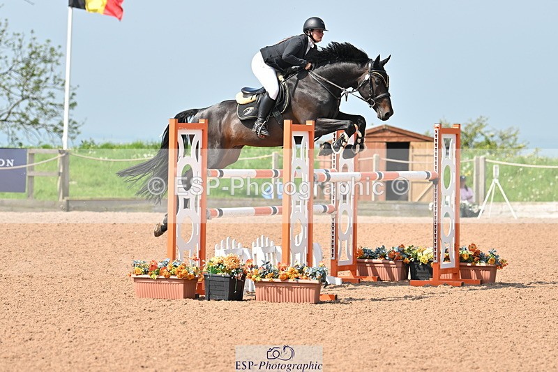 240512A-105325-17405 - Cls 48 National 1.30m Open