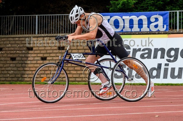 CEM26-913885 - Track Male Set Two