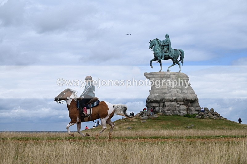 DSC_6981 - Time at Statue 12:45 to 13:15