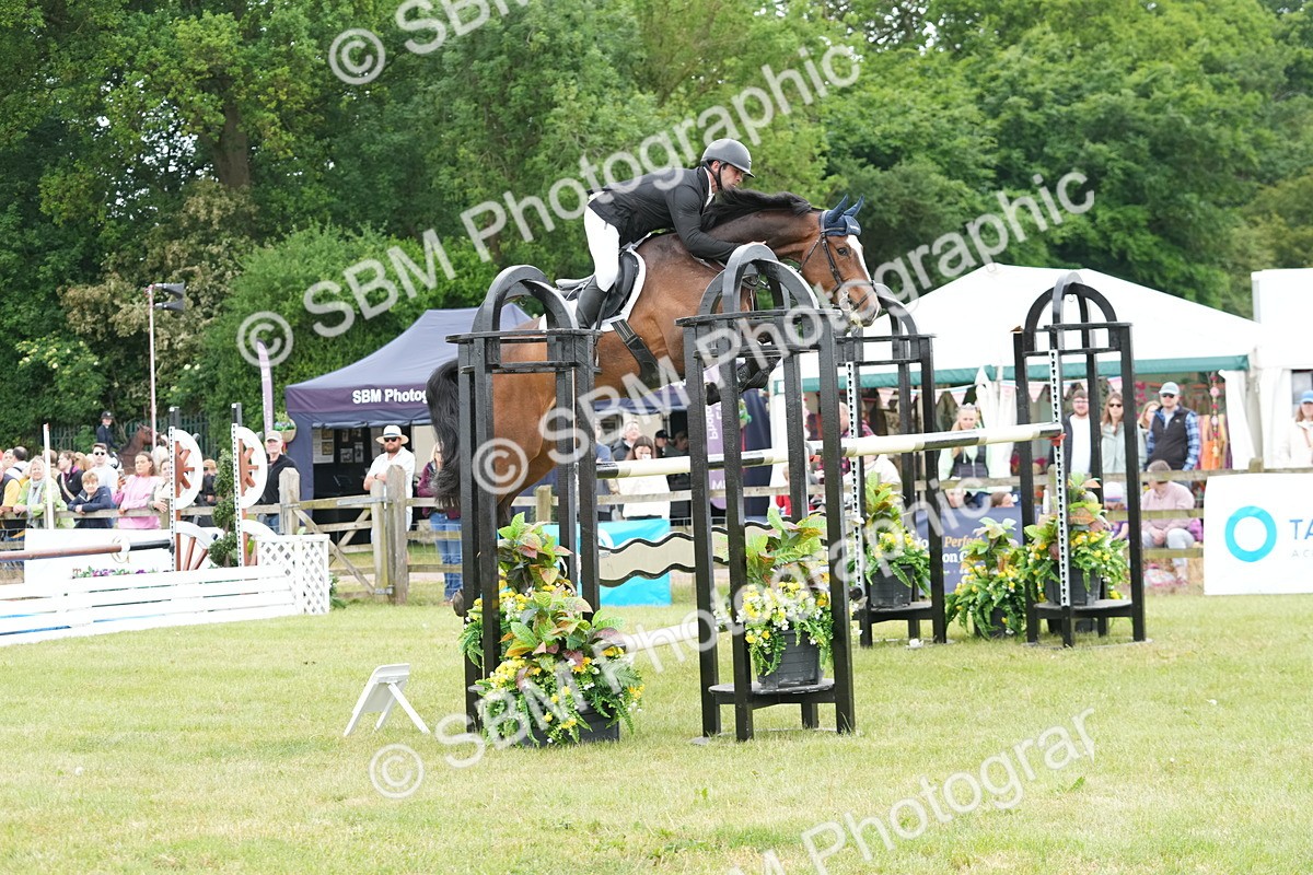 SBM_05185 - Class 201 - British Horse Feeds Speedi Beet Horse of the Year Show Grade  C
