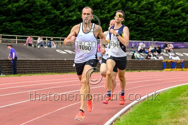CEM26-914153 - Track Male Set Two