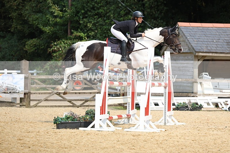 3E7A2424 - Class 7: Senior 1.05m