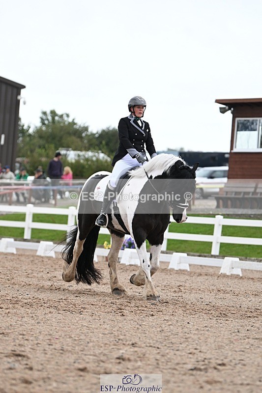 250907-141019-09181 - 014-Katrina.EllisSilverstor.IV