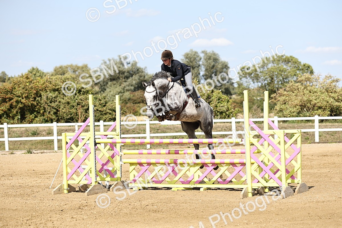 SBM_005285 - Class 6 = Senior Newcomers - 1.10m Open