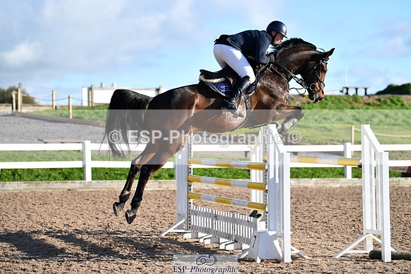 231110A-150648-00965 - Cls 6 Foxhunter & 1.20m Open