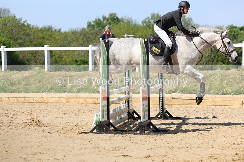 3E7A5600 - Class 4: Senior BN/90cm open