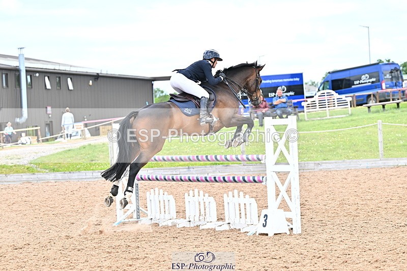 240608A-133907-02622 - Cls 4 Snr Newcomers and 1.10m Open