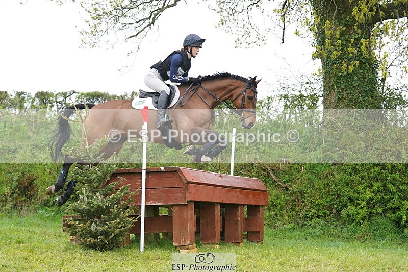 250418-101446-00950 - 101-Katie.Corbin-SPORTSFIELD.U2