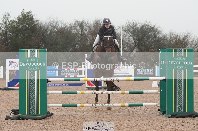 251207-121547-02010 - Cls 20 Snr Newcomers and 1.10m
