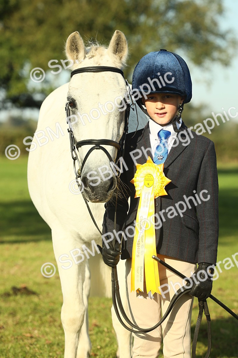 SBM_58498 - S37 - Starters In Hand Showing