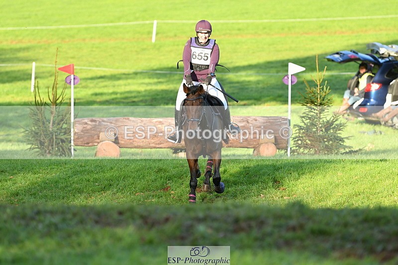 251025A-164911-22267 - H-655-Sarah.Sharp