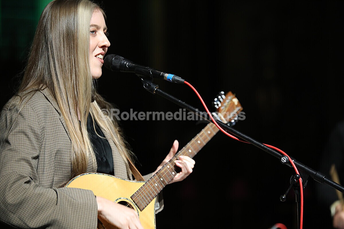 FOLK N BLUES-743 - FOLK and BLUES SEPT 2022