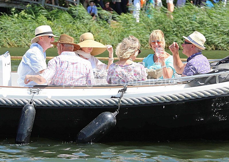 140703 SONGBIRD WT7A9816 - HENLEY ROYAL REGATTA - THURSDAY 3RD July 2014