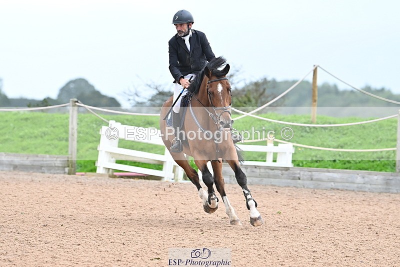 231013A-145752-02860 - Cls 9 Foxhunter & 1.20m Open