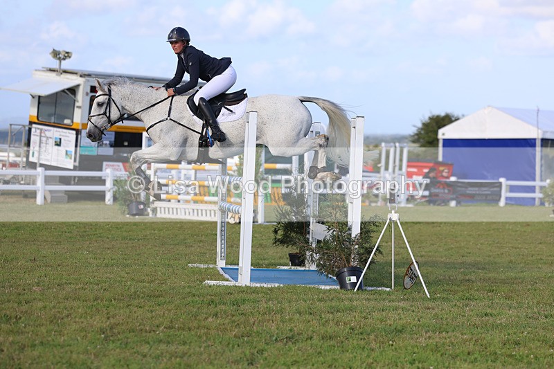 3E7A4568 - Class C1: Showjumping Senior Newcomers/1.10m open