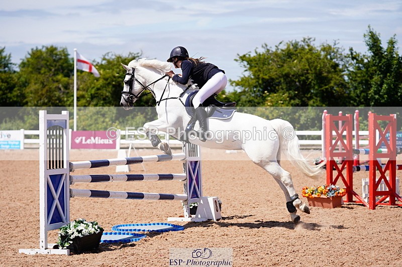 240629A-115716-05118 - Cls 18 Newcomers and 1m Open