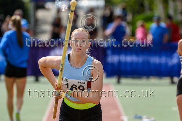 Age25SAT-925948 - Field Female Set One