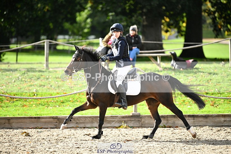 251004A-151925-01787 - Classes 8 & 9 70cm