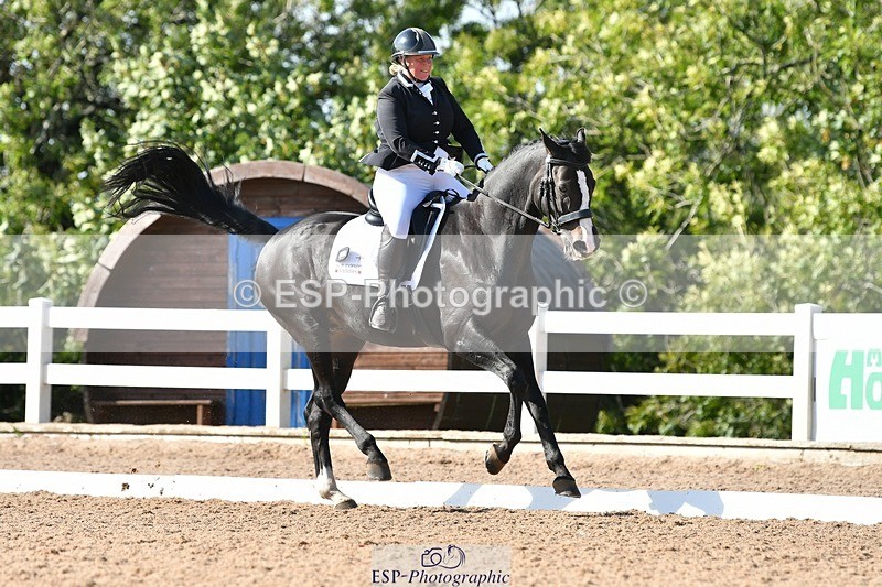 250906-155947-04526 - 057-Joanna.JohnsRockoko