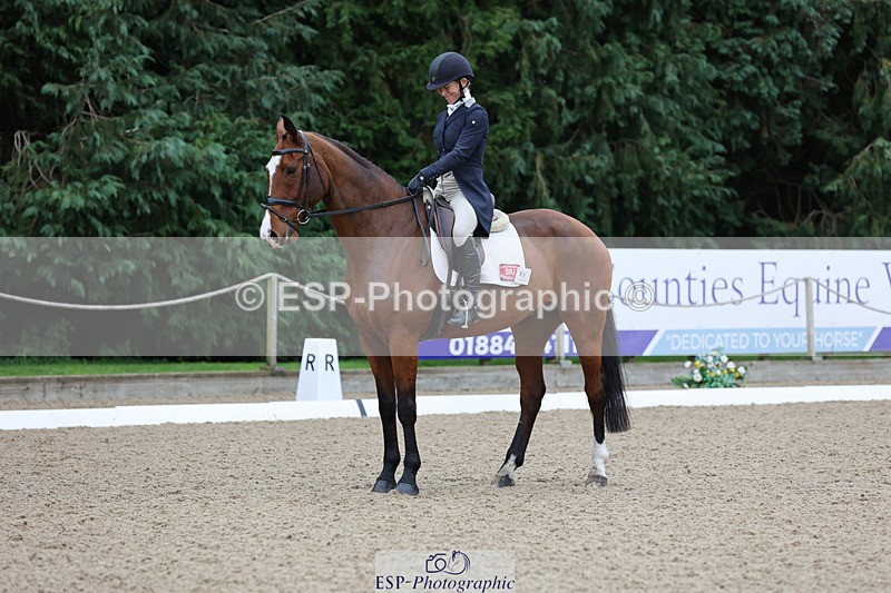 241024-121425-02014 - 057-Louisa.Lockwood-KILCANNON.OREO