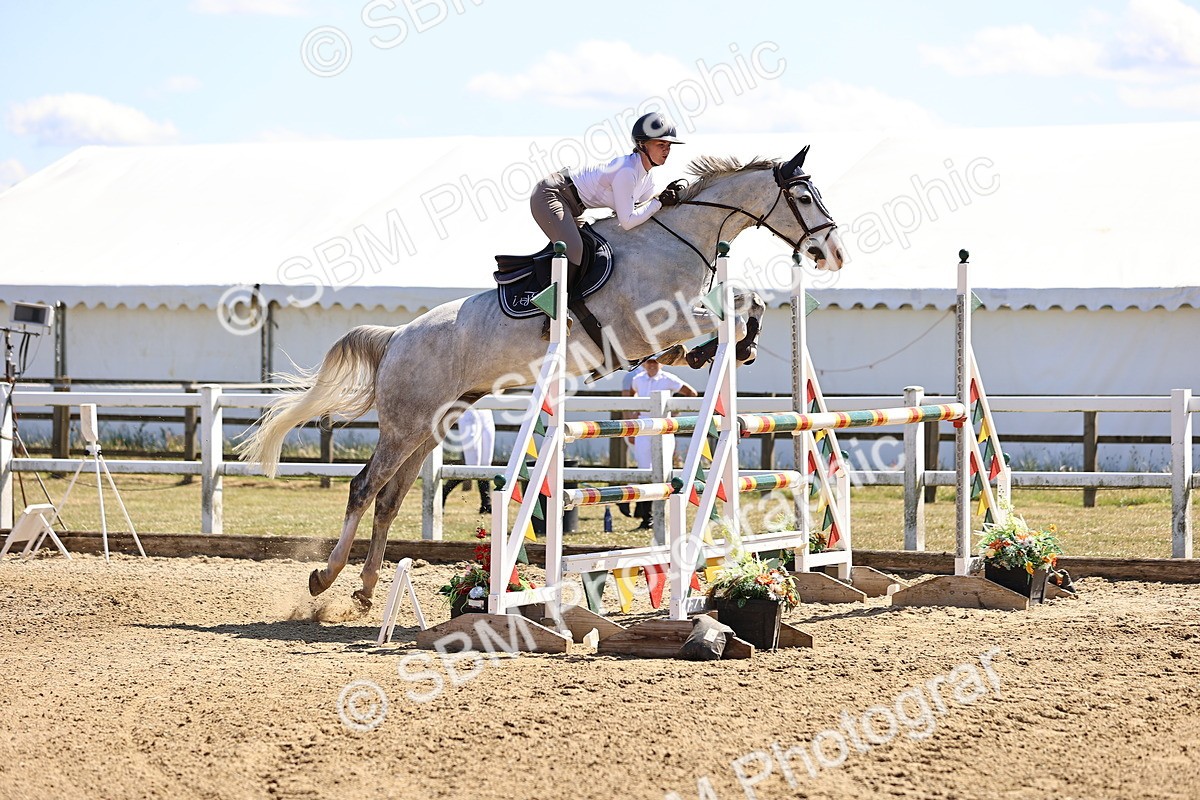 SBM_015047 - Class 16 - Senior foxhunter - 1.20m Open