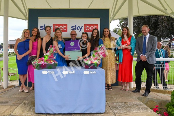 280723-Race 6-Spirit Dancer-0209 - Race 6 7.50pm Sky Bet Extra Places Every Day Handicap