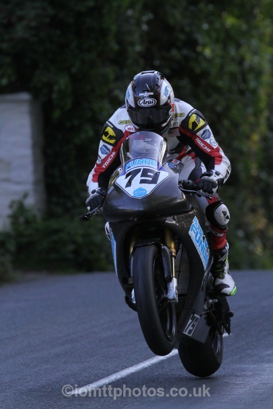 Brandon Cretu EBR / Splitlath Motorsport - Friday Practice - Solos