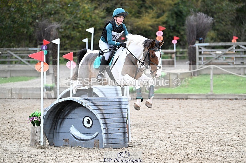 241117-142957-04602 - Cls 3 90-95cm 14.00 to 15.00