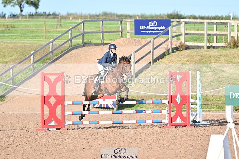 240820A-184453-01065 - Cls 7a 7b & 8 90cm